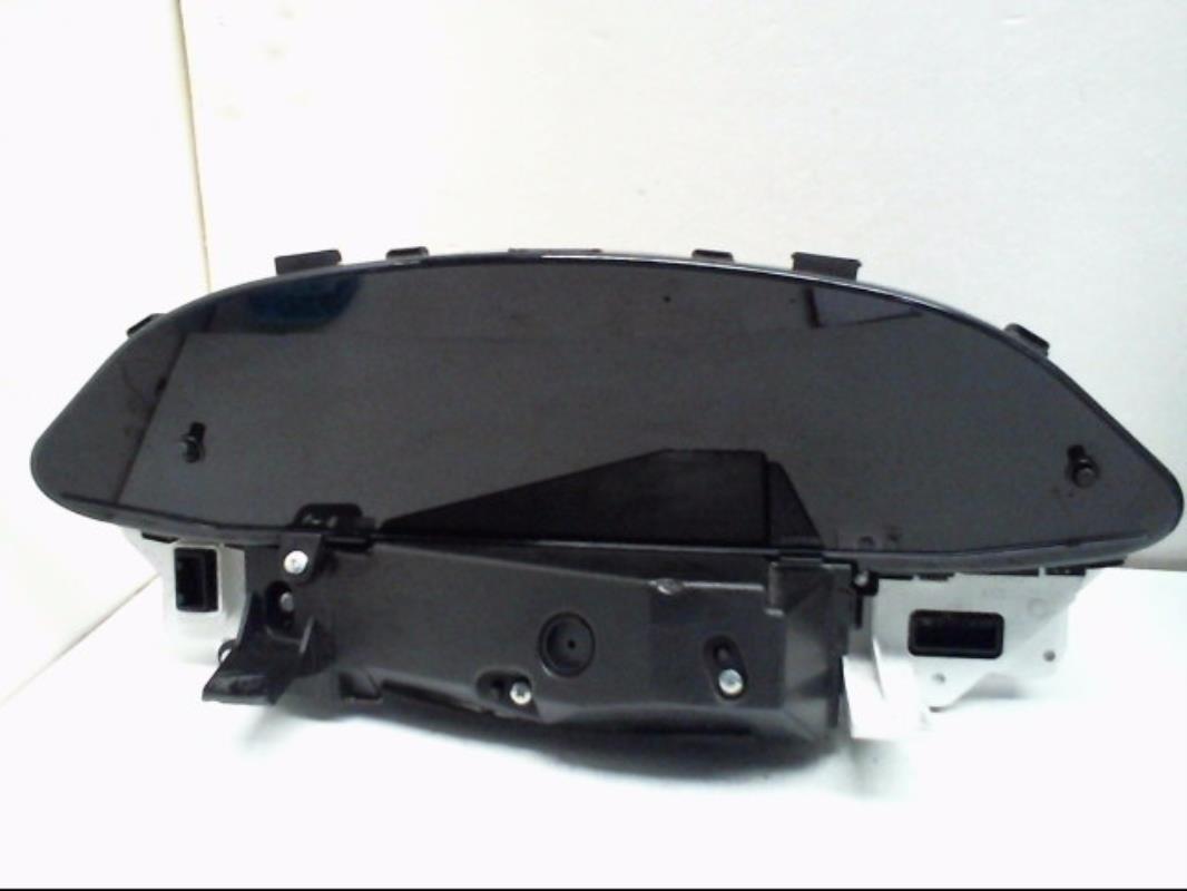 Compteur TOYOTA YARIS 2 PHASE 2 Diesel - 1
