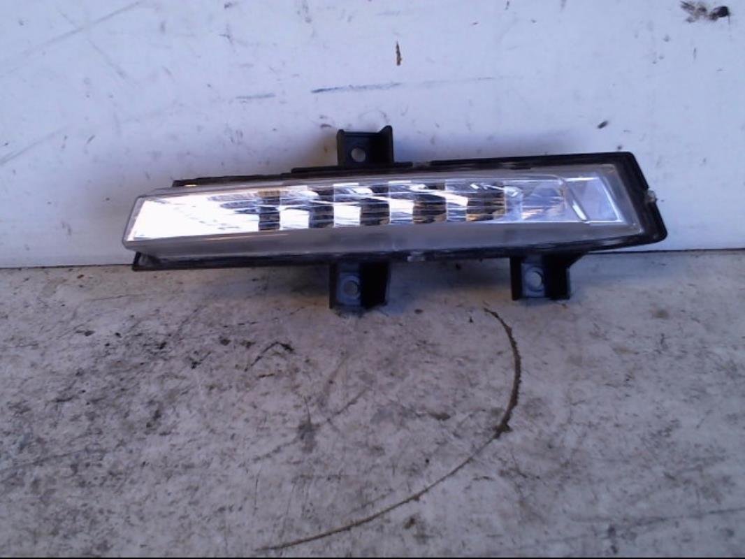 Feu diurne avant gauche RENAULT CLIO 4 PHASE 1 Essence - 1
