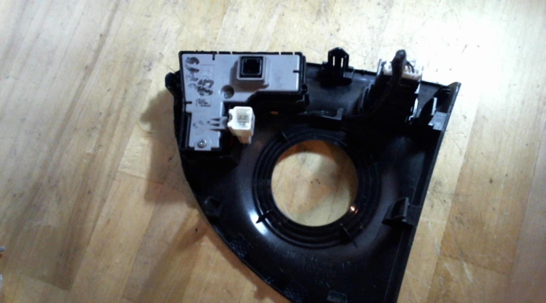 Bouton de warning TOYOTA PRIUS 3 PHR PHASE 2 Essence/Hybride - 1