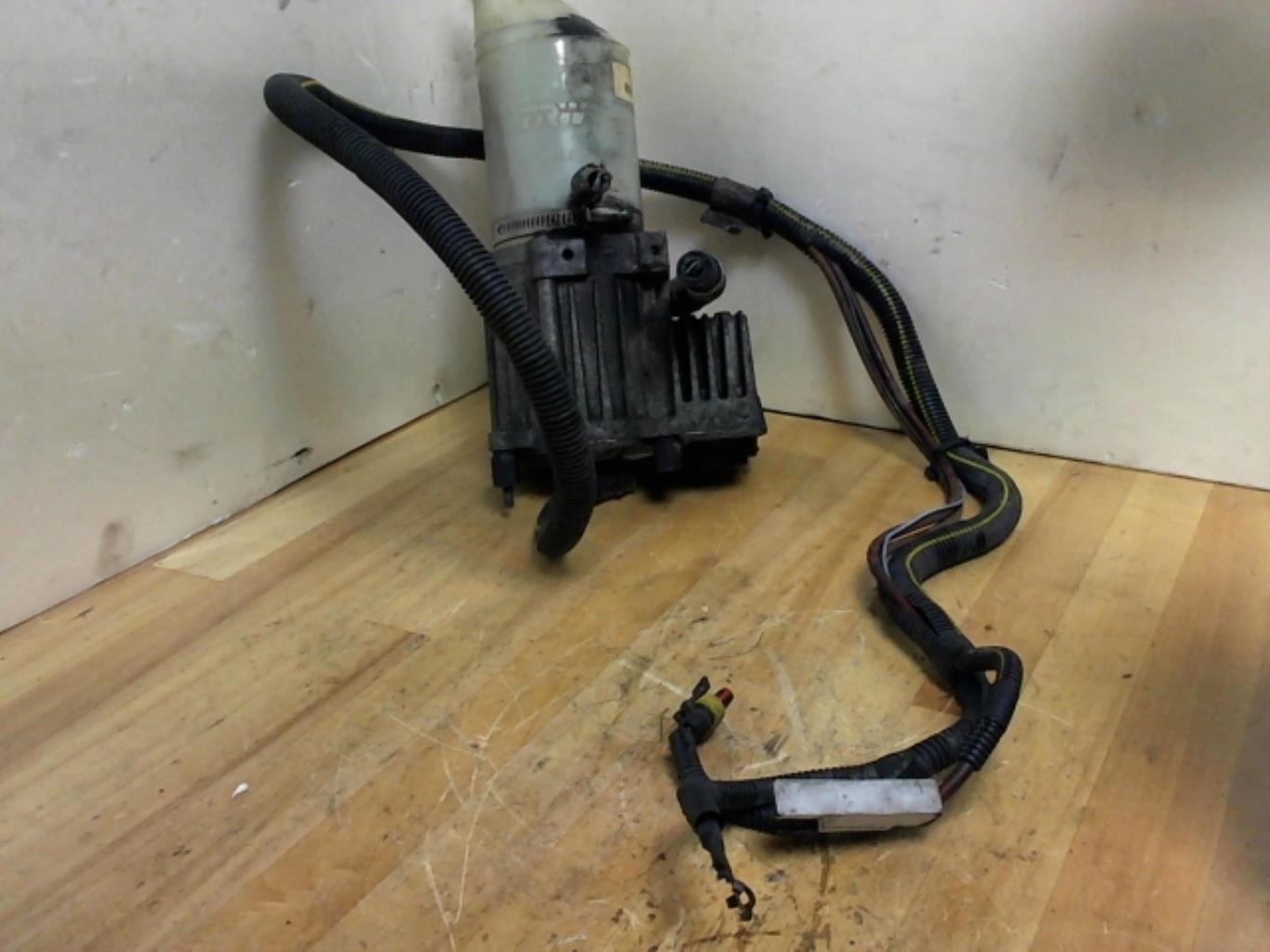 Pompe de direction OPEL ZAFIRA A Diesel - 1