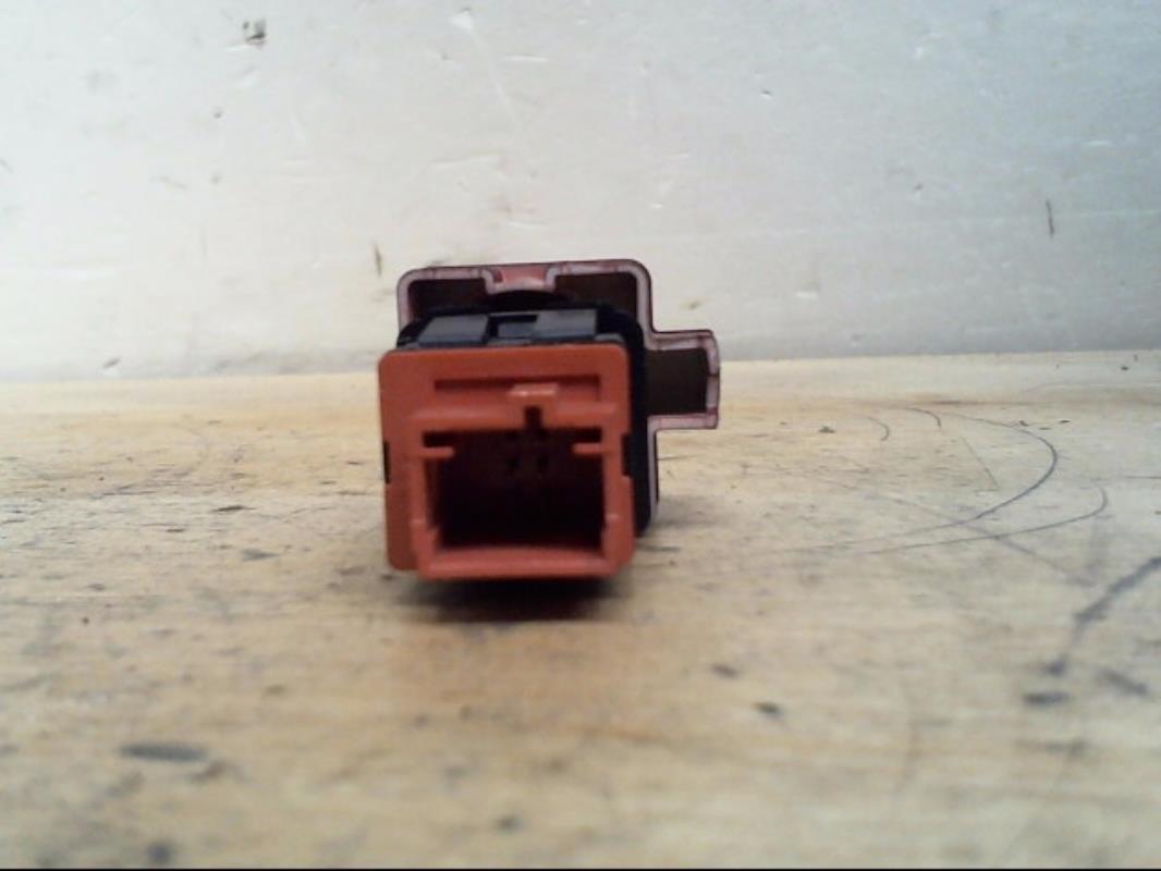 Bouton de warning CITROEN C4 1 PHASE 2 Diesel - 1