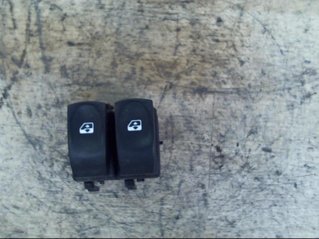 Interrupteur de leve vitre avant gauche RENAULT CLIO 3 PHASE 2 Diesel - 1