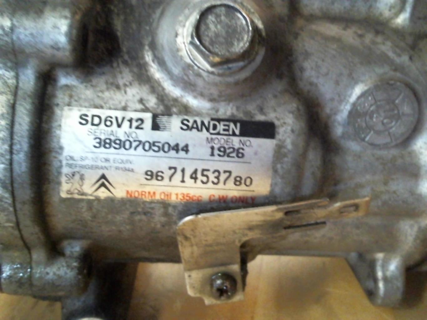 Compresseur clim PEUGEOT 206+ Diesel - 1