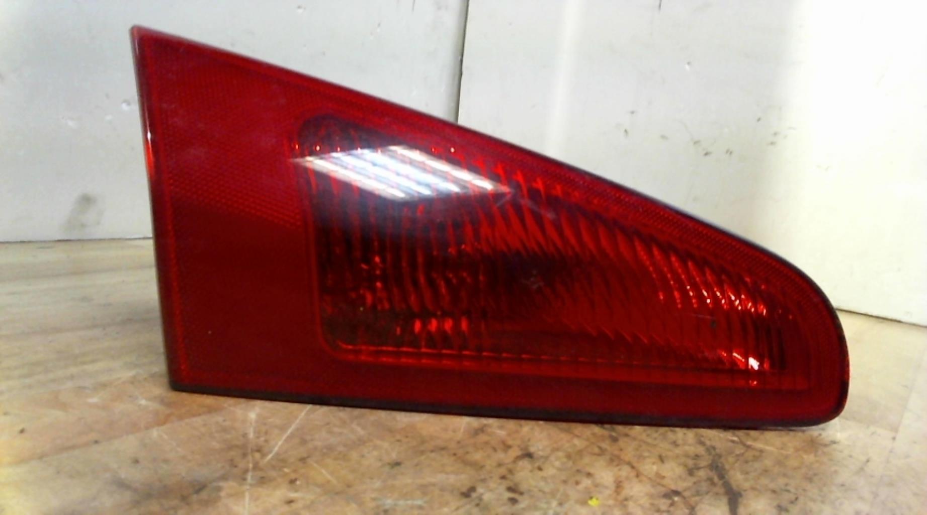 Feu arriere secondaire gauche (feux) ALFA ROMEO 147 PHASE 2 Diesel - 1
