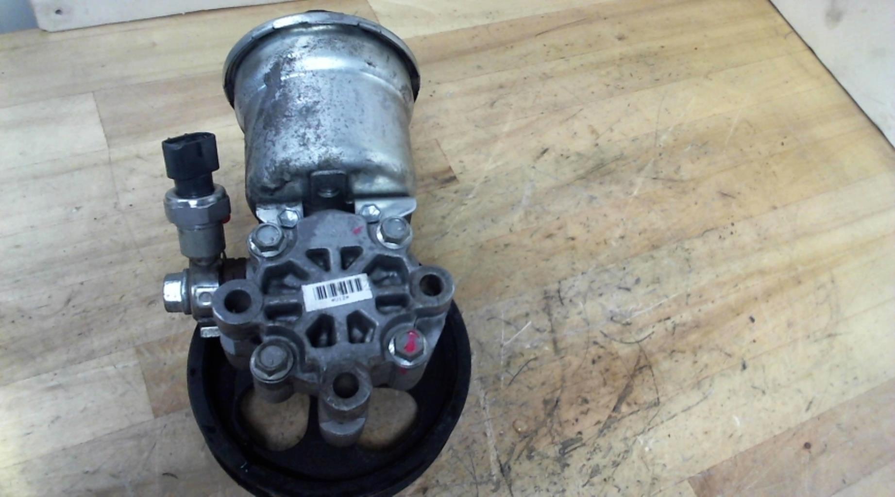 Pompe de direction TOYOTA COROLLA VERSO 2 PHASE 1 Diesel - 1