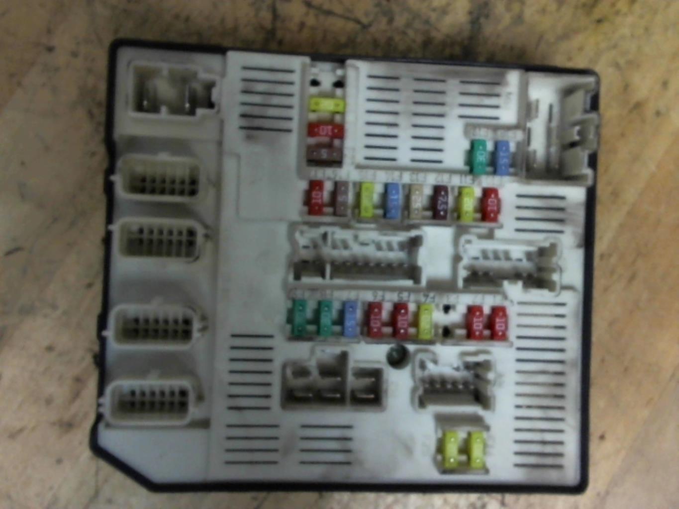 Boitier servitude moteur (BSM) RENAULT MEGANE 3 PHASE 2 BREAK Diesel - 1