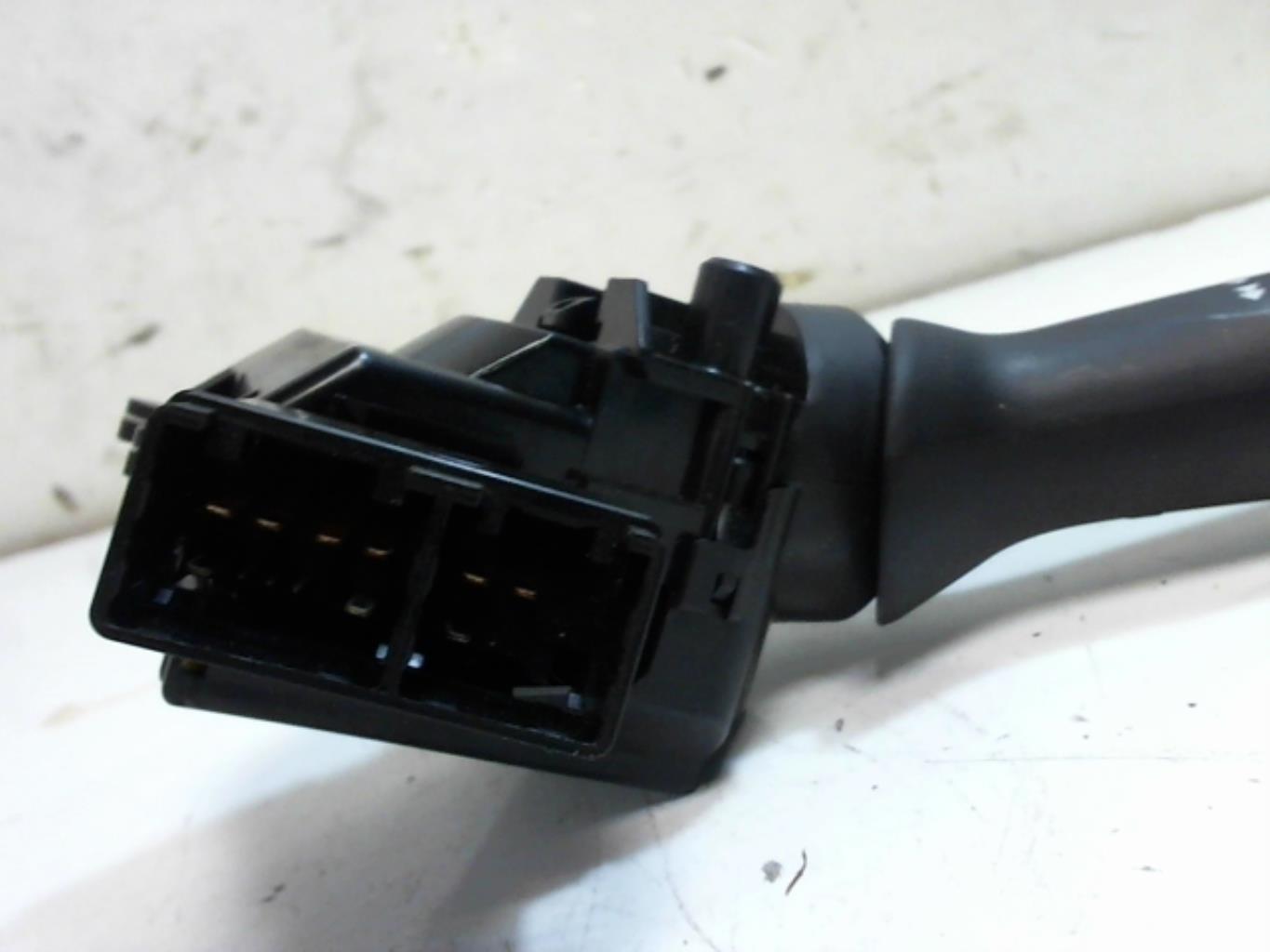 Commodo d'essuie glaces TOYOTA RAV4 3 Diesel - 1