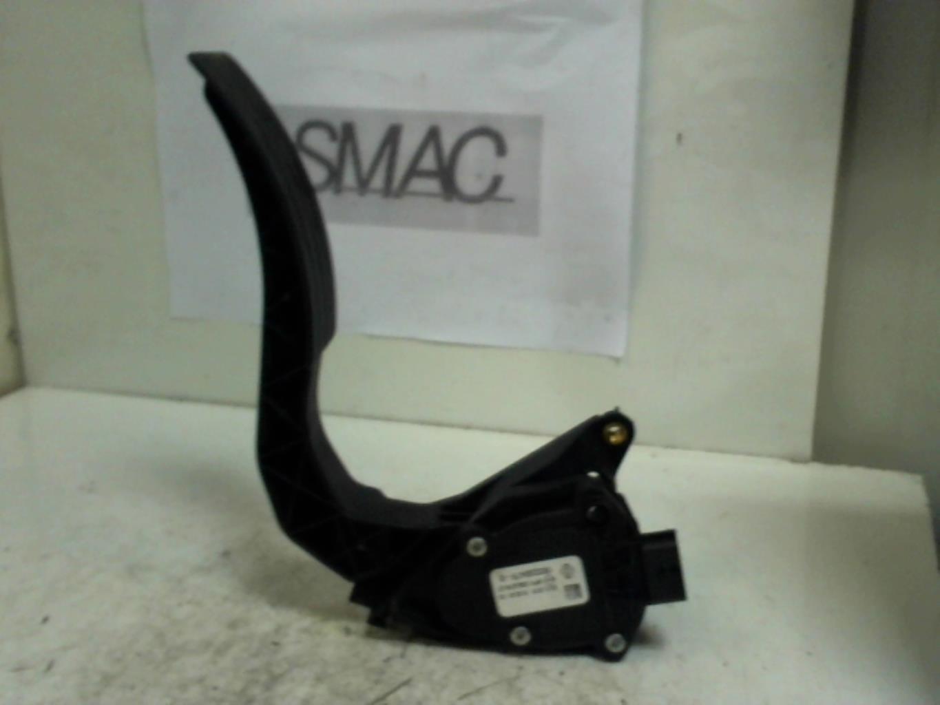 Pedale d'accelerateur RENAULT CLIO 4 PHASE 1 Diesel - 1