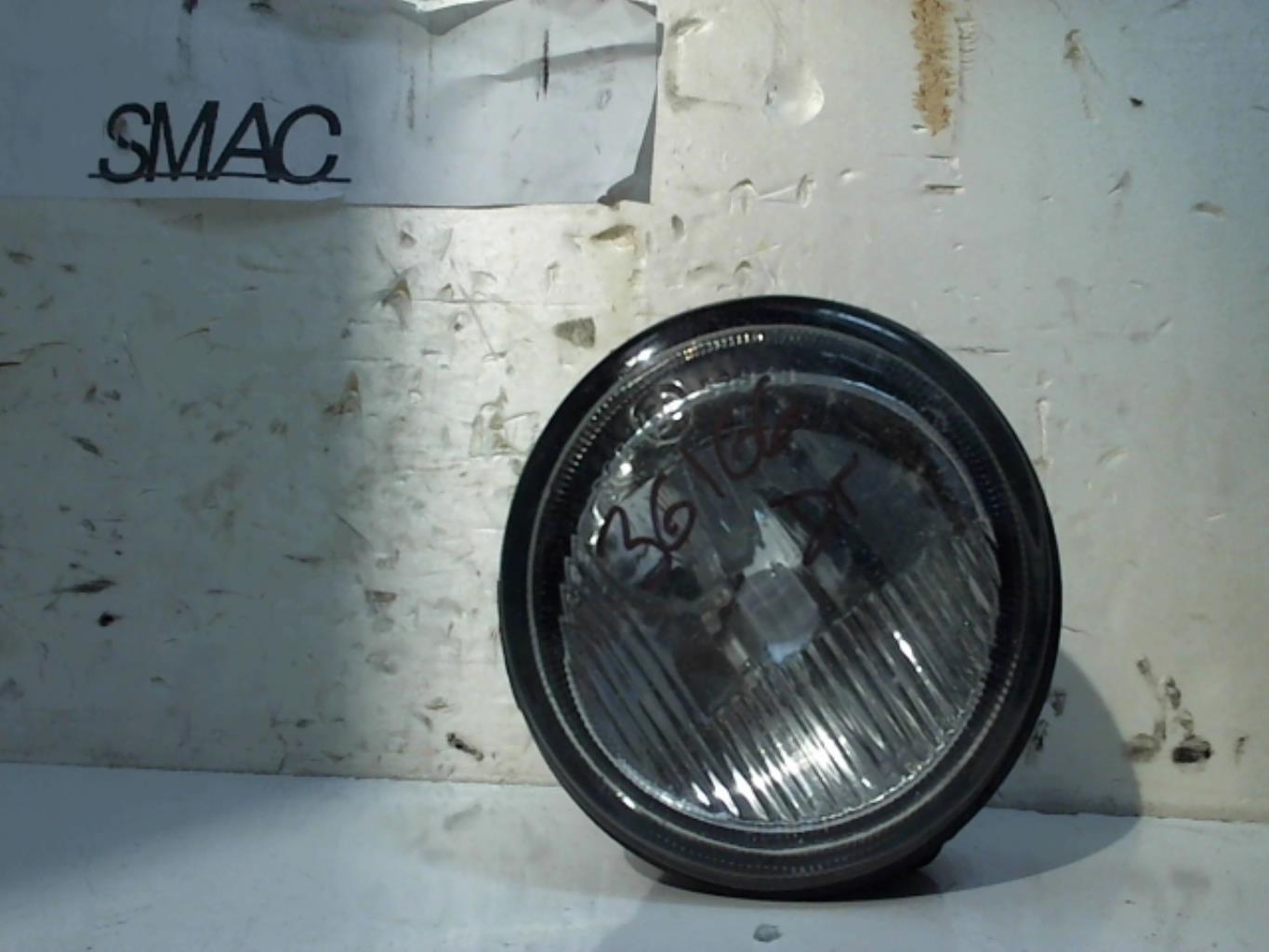 Anti brouillard droit (feux) RENAULT CLIO 2 PHASE 1 Essence - 1