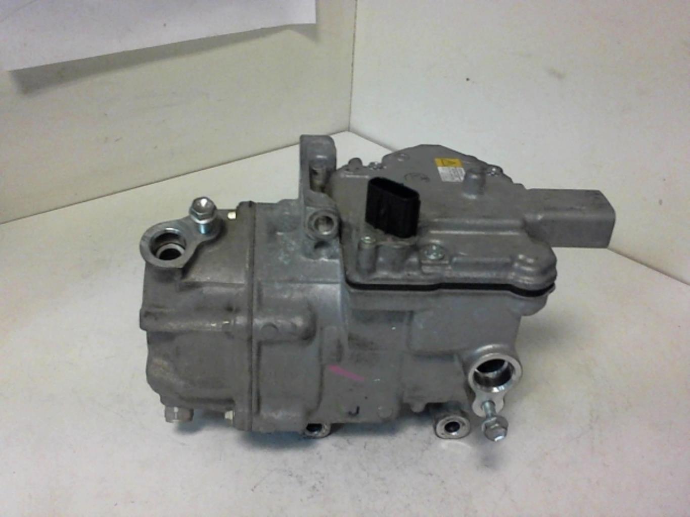 Compresseur clim TOYOTA YARIS 3 PHASE 3 Essence/Hybride - 1