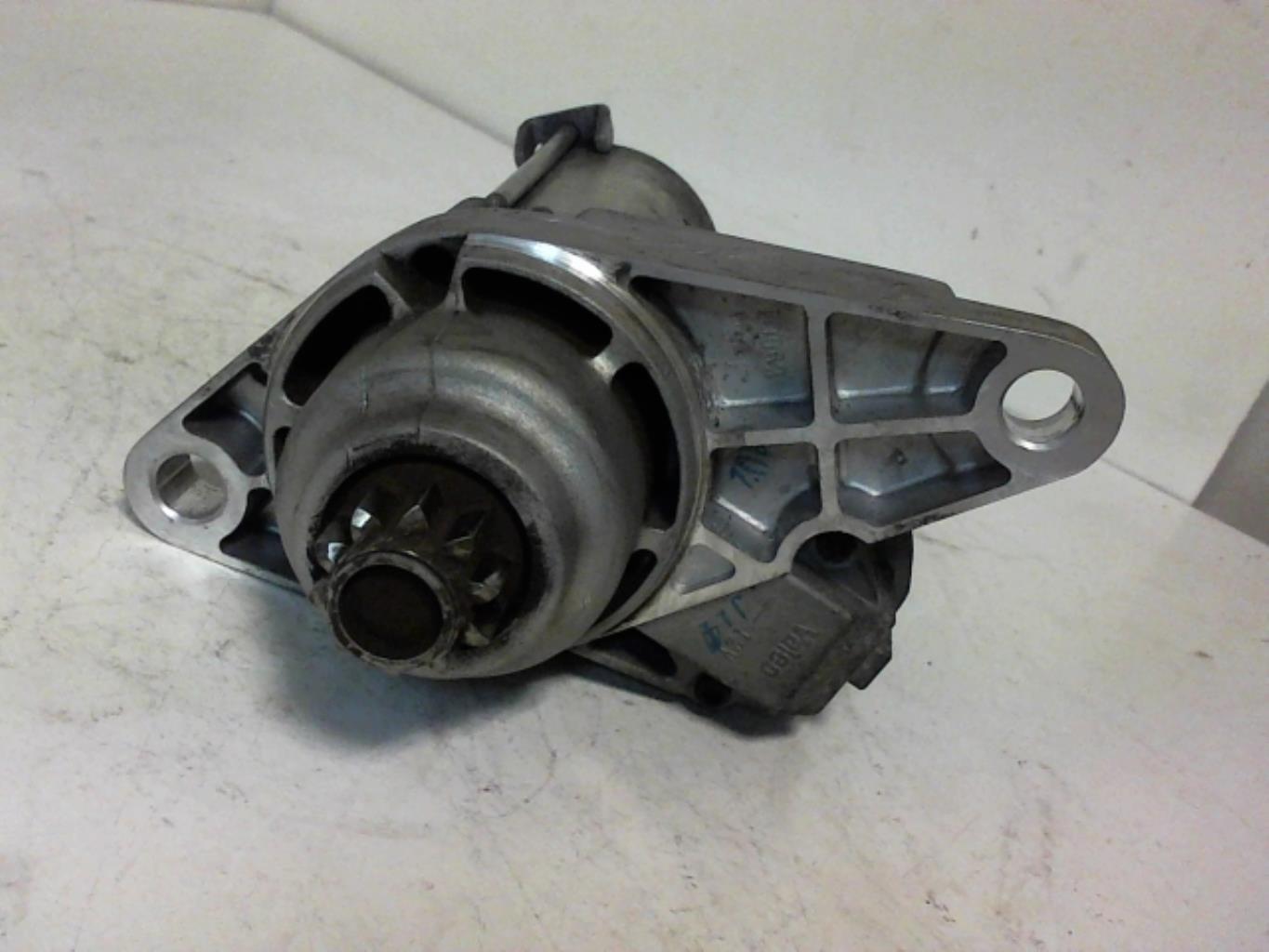 Demarreur VOLKSWAGEN POLO 4 PHASE 2 Essence - 1