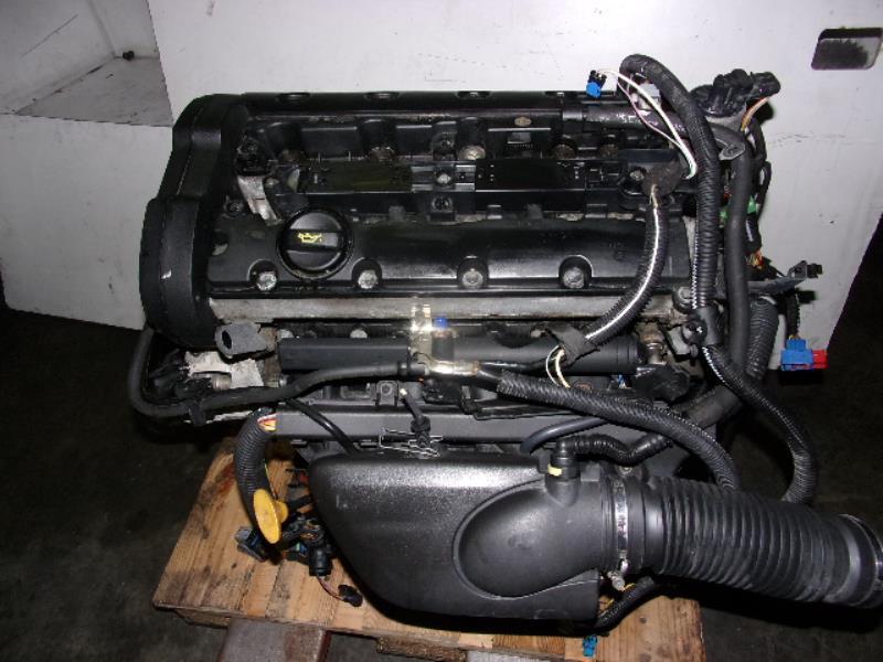 Moteur PEUGEOT 206 PHASE 1 CABRIOLET Essence - 1