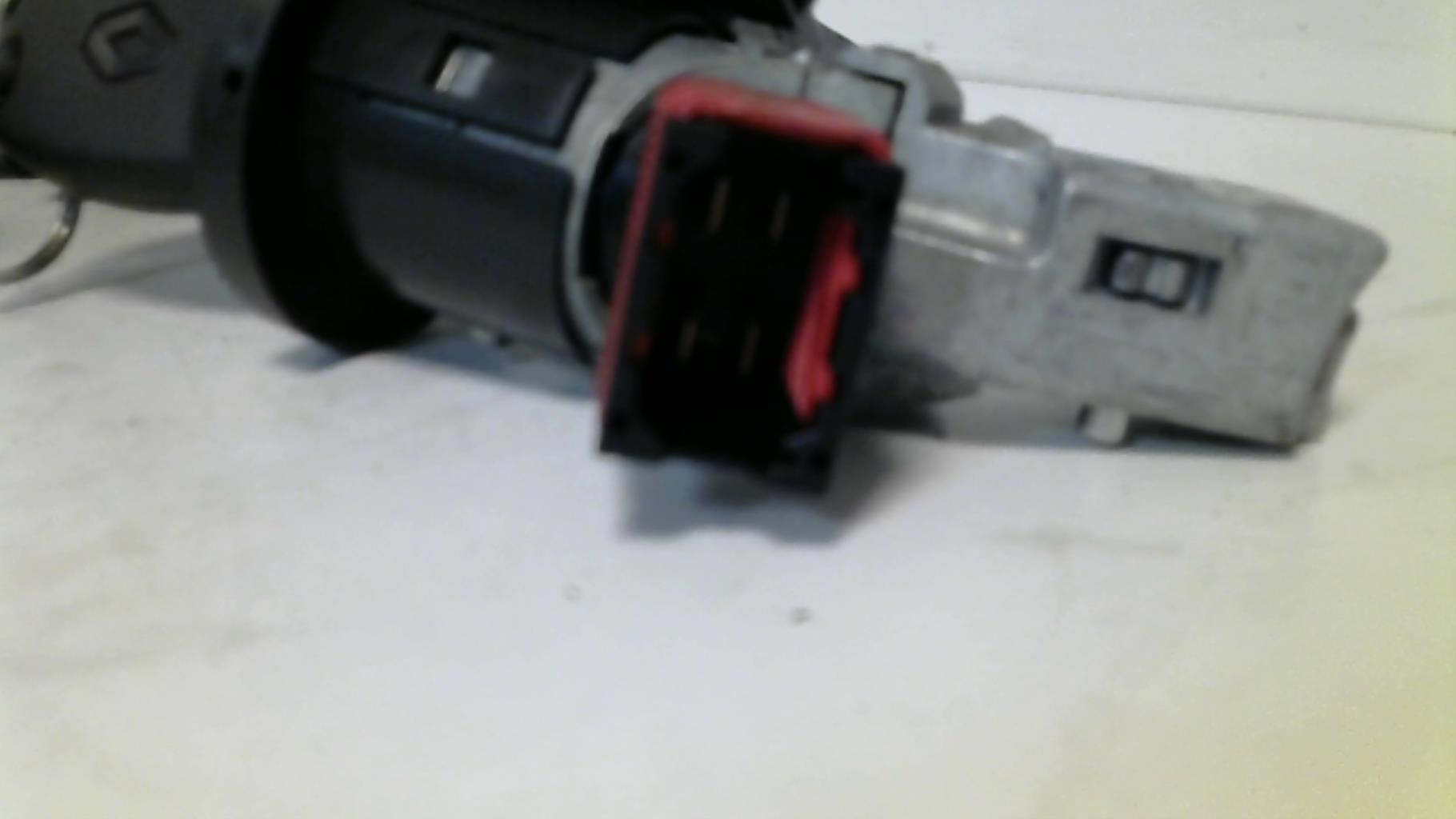 Calculateur moteur RENAULT TWINGO 2 PHASE 1 Essence - 1