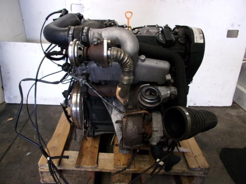 Moteur AUDI A4 1 AVANT PHASE 2 BREAK Diesel - 1