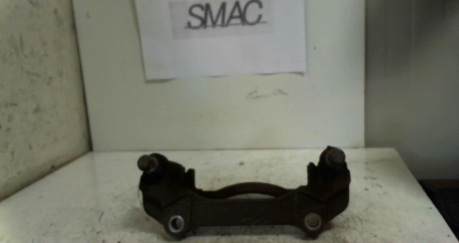 Support etrier frein (chape) avant gauche RENAULT TRAFIC 2 PHASE 2 Diesel - 1
