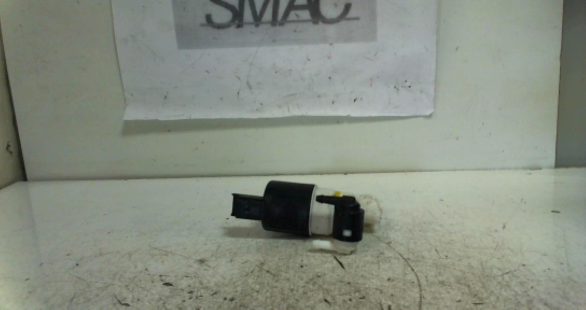 Pompe lave glace avant RENAULT MEGANE 4 PHASE 1 Diesel - 1
