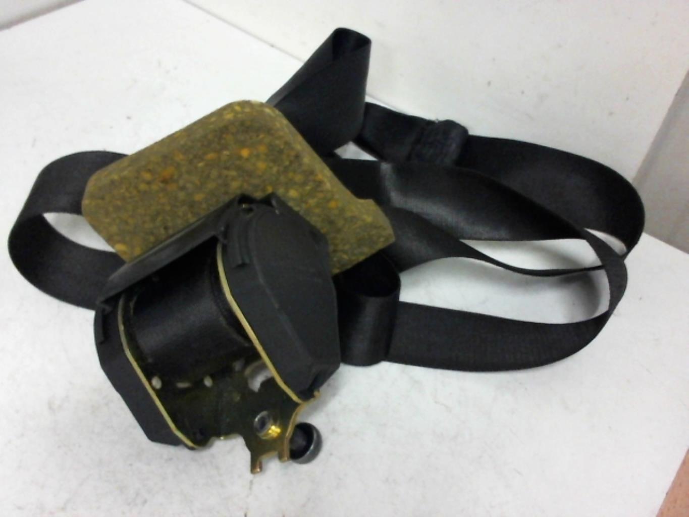 Ceinture avant gauche BMW SERIE 3 E46 COUPE PHASE 2 Essence - 1