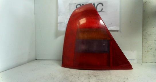 Feu arriere principal gauche (feux) RENAULT CLIO 2 PHASE 1 Essence - 1