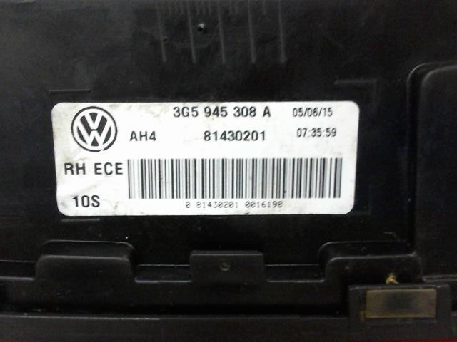 Feu arriere secondaire droit (feux) VOLKSWAGEN PASSAT 7 PHASE 1 Diesel - 1