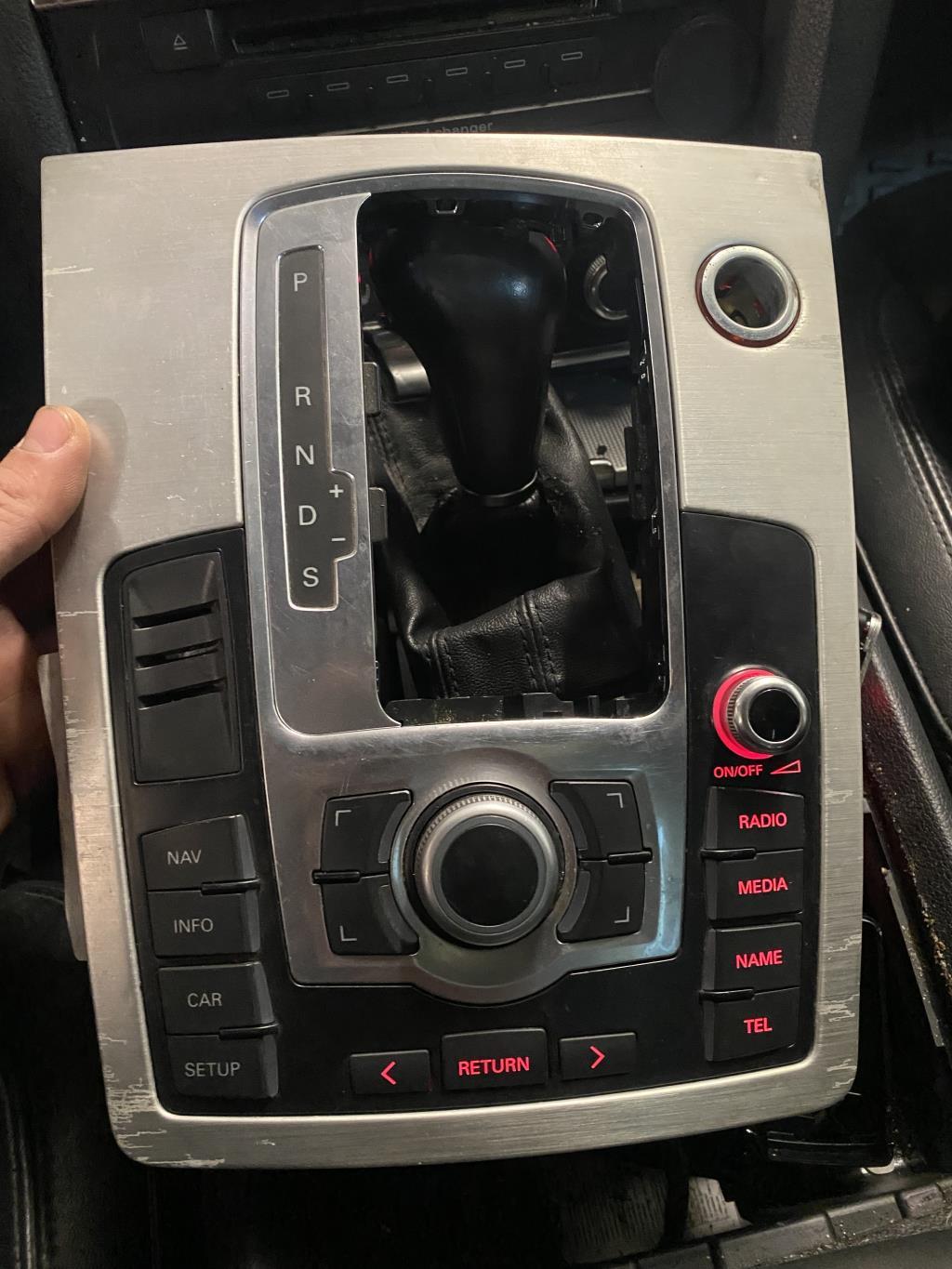 Commande autoradio AUDI Q7 1 PHASE 1 Diesel - 1