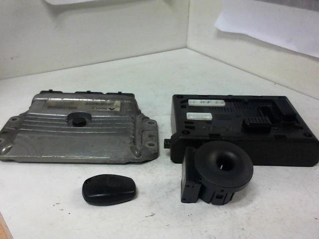Calculateur moteur RENAULT MODUS PHASE 1 Essence - 1