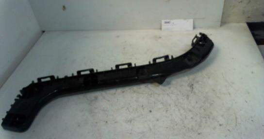 Support de pare chocs arriere TOYOTA COROLLA E21 BREAK Essence/Hybride - 1