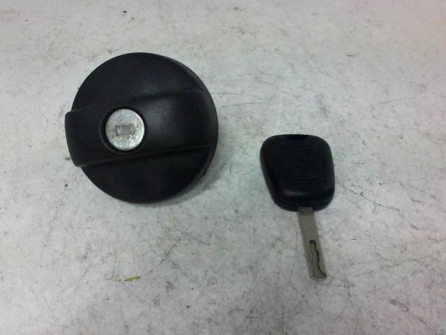 Bouchon de carburant CITROEN C2 PHASE 1 Essence - 1