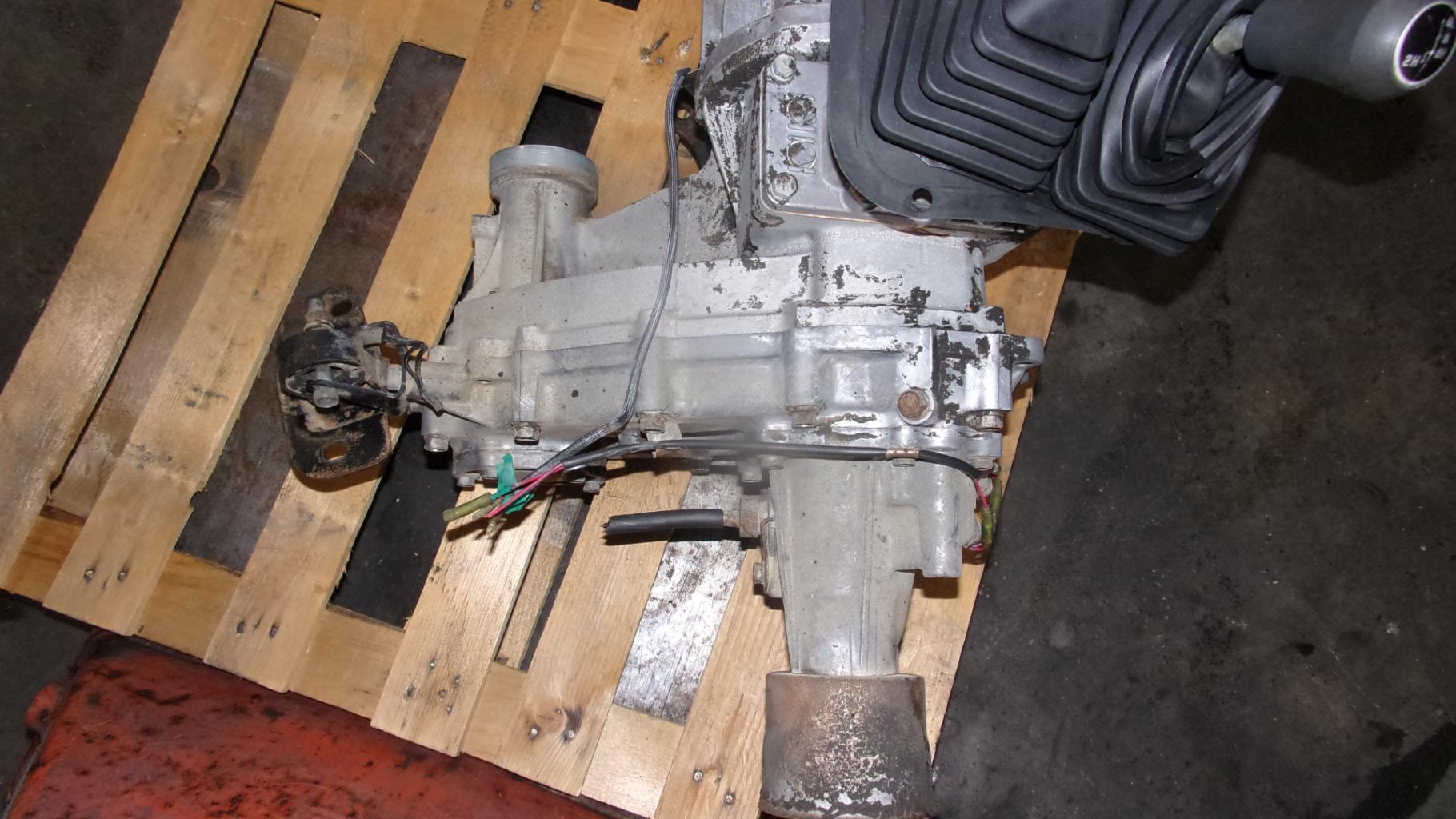 Boite de transfert MITSUBISHI PAJERO 1 Diesel - 1