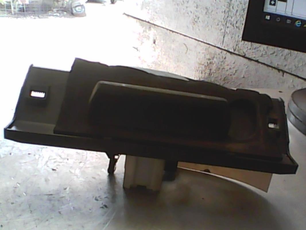 Bouton de coffre PEUGEOT 206+ Diesel - 1
