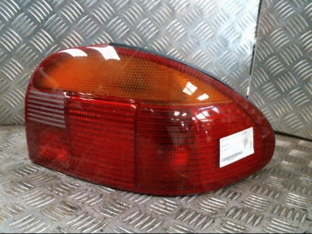 Fanale posteriore principale destro (luci) FORD MONDEO 1 PHASE 1 Diésel - 1