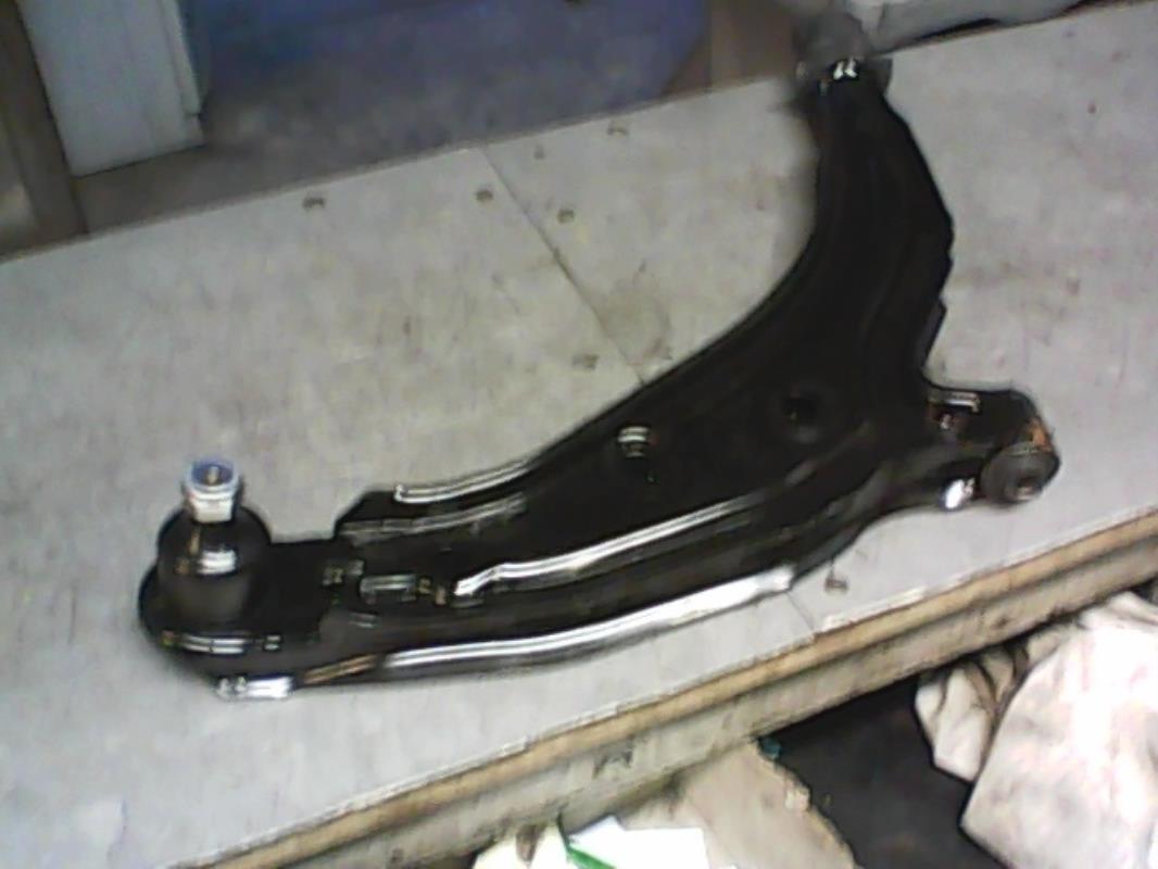Triangle avant droit NISSAN MICRA 2 PHASE 1  - 1