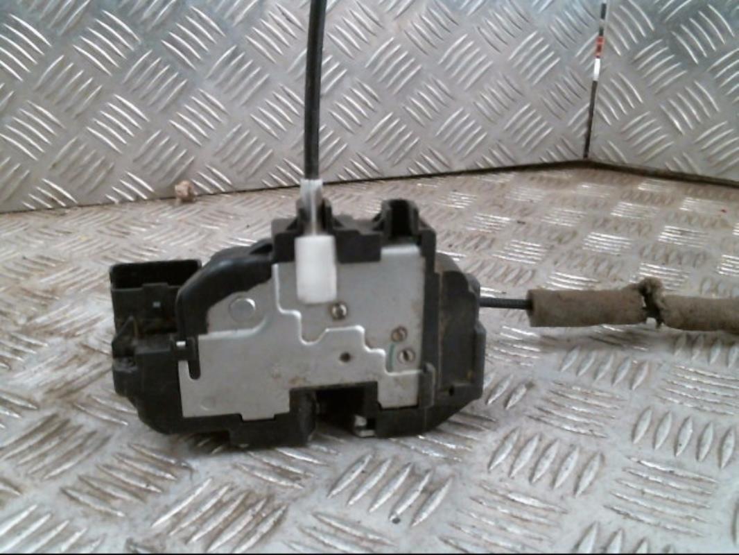 Chiusura centralizzata anteriore destra NISSAN MICRA 3 Diésel - 1
