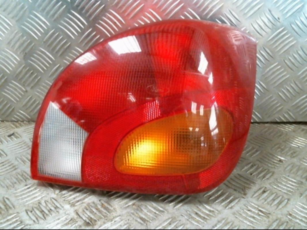 Fanale posteriore principale destro (luci) FORD FIESTA 4 PHASE 1 Gasolina - 1