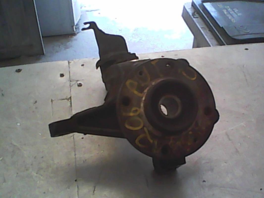 Fusee avant droit PEUGEOT 206 Essence - 1
