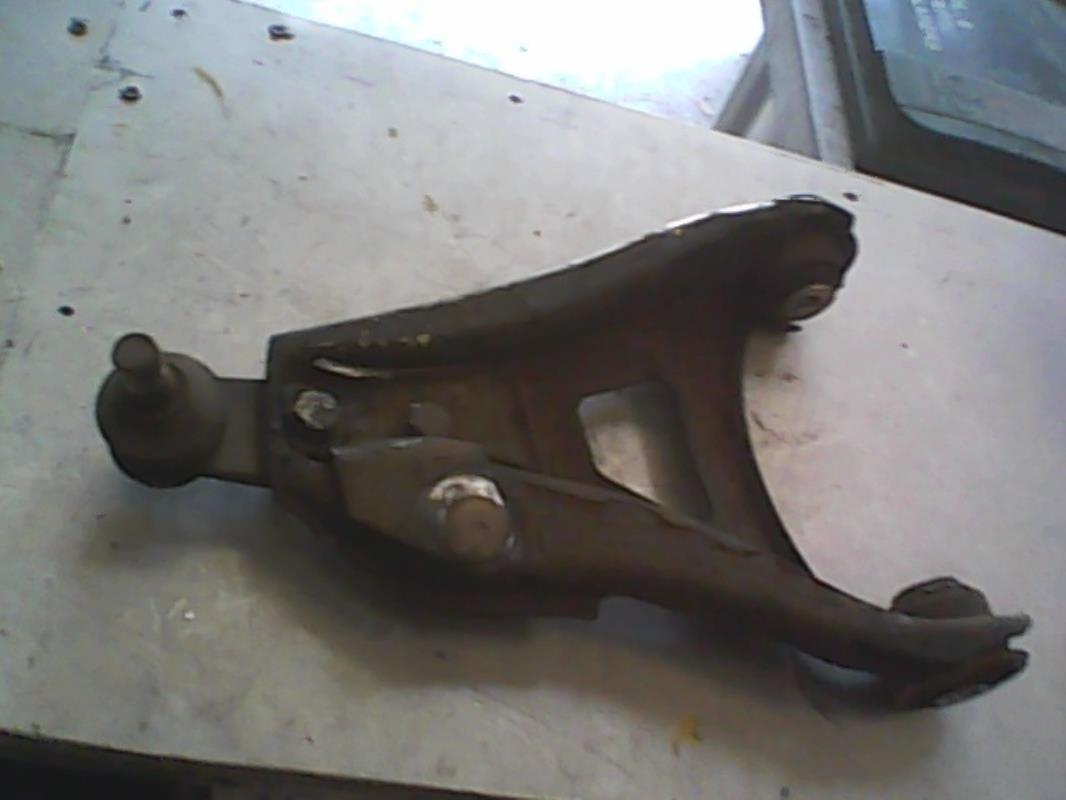 Triangle avant gauche RENAULT CLIO 2 PHASE 2 Diesel - 1
