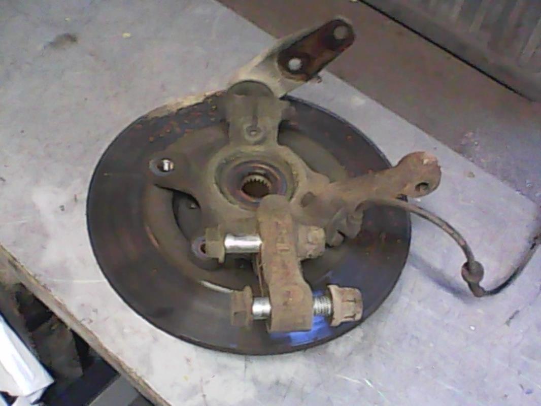 Fusee avant gauche RENAULT TWINGO 1 PHASE 3 Essence - 1