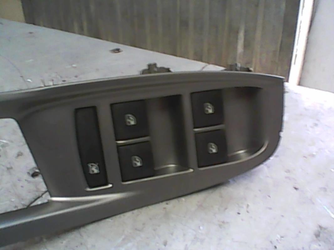 Interruttore alzacristalli CHEVROLET ORLANDO Diésel - 1