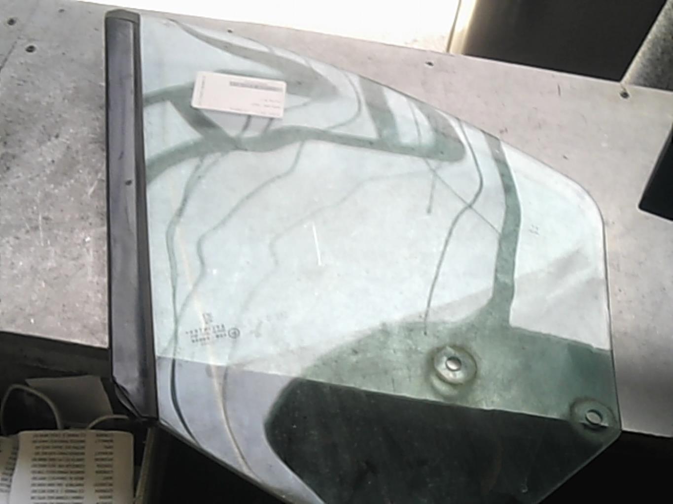 Ventanilla triangular trasera derecha PEUGEOT 206 PHASE 1 CABRIOLET Gasolina - 1