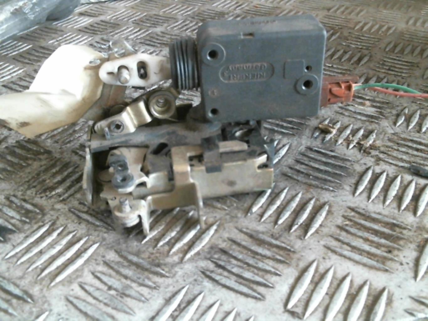 Chiusura centralizzata anteriore destra PEUGEOT 106 PHASE 2 Gasolina - 1