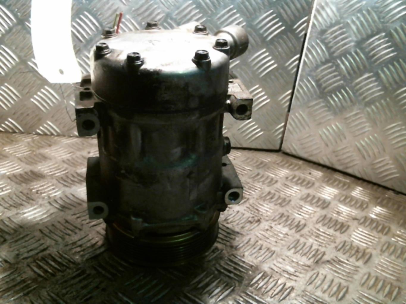Compresseur clim PEUGEOT 406 PHASE 2 Essence - 1