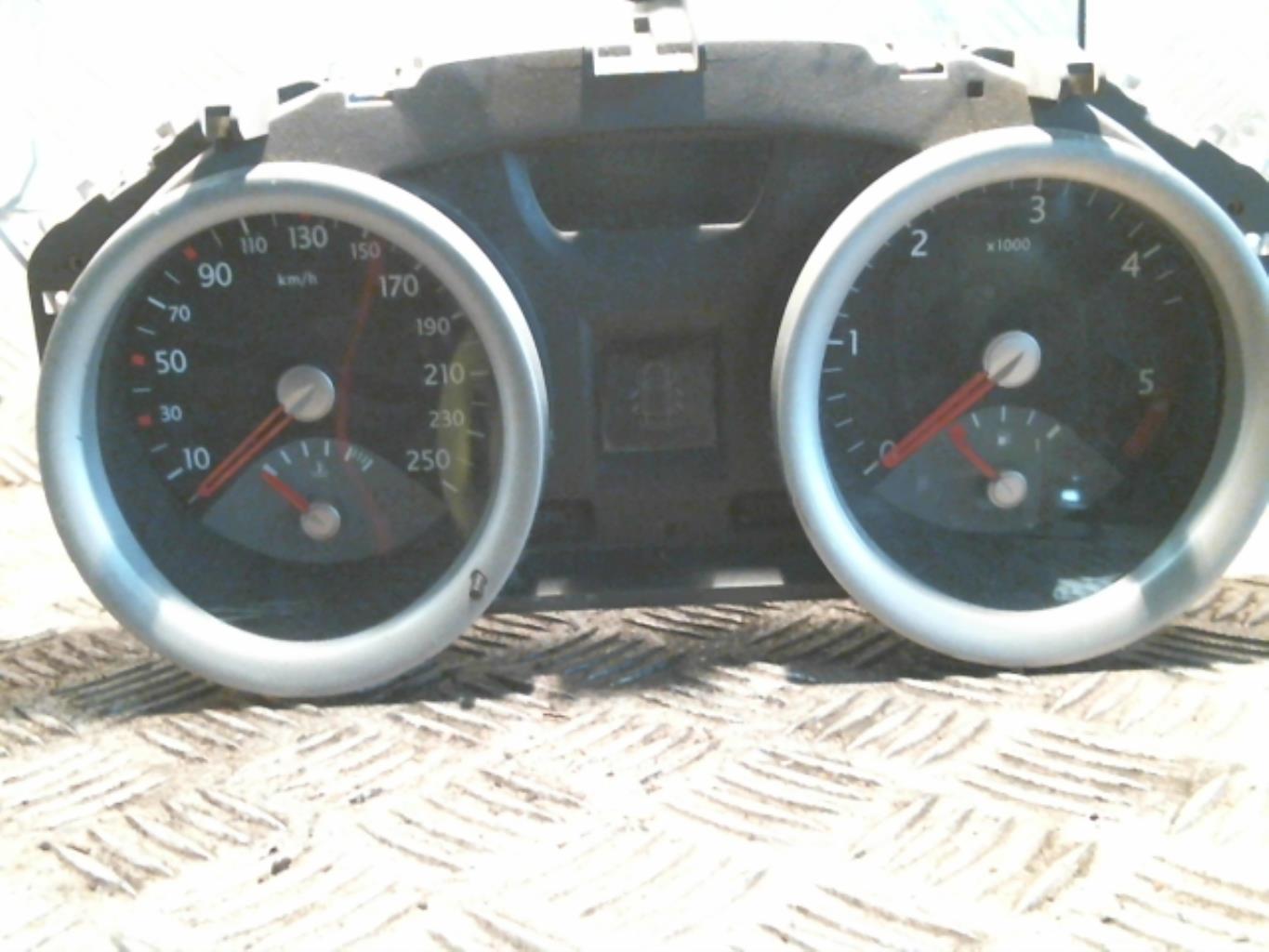 Compteur RENAULT MEGANE 2 PHASE 1 Diesel - 1