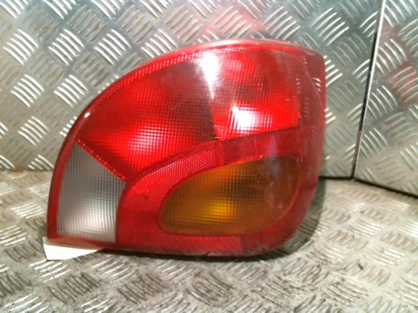 Fanale posteriore principale destro (luci) FORD FIESTA 4 PHASE 2 Gasolina - 1