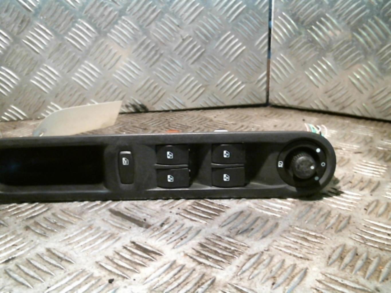 Interruttore alzacristalli RENAULT ESPACE 4 PHASE 1 Diésel - 1