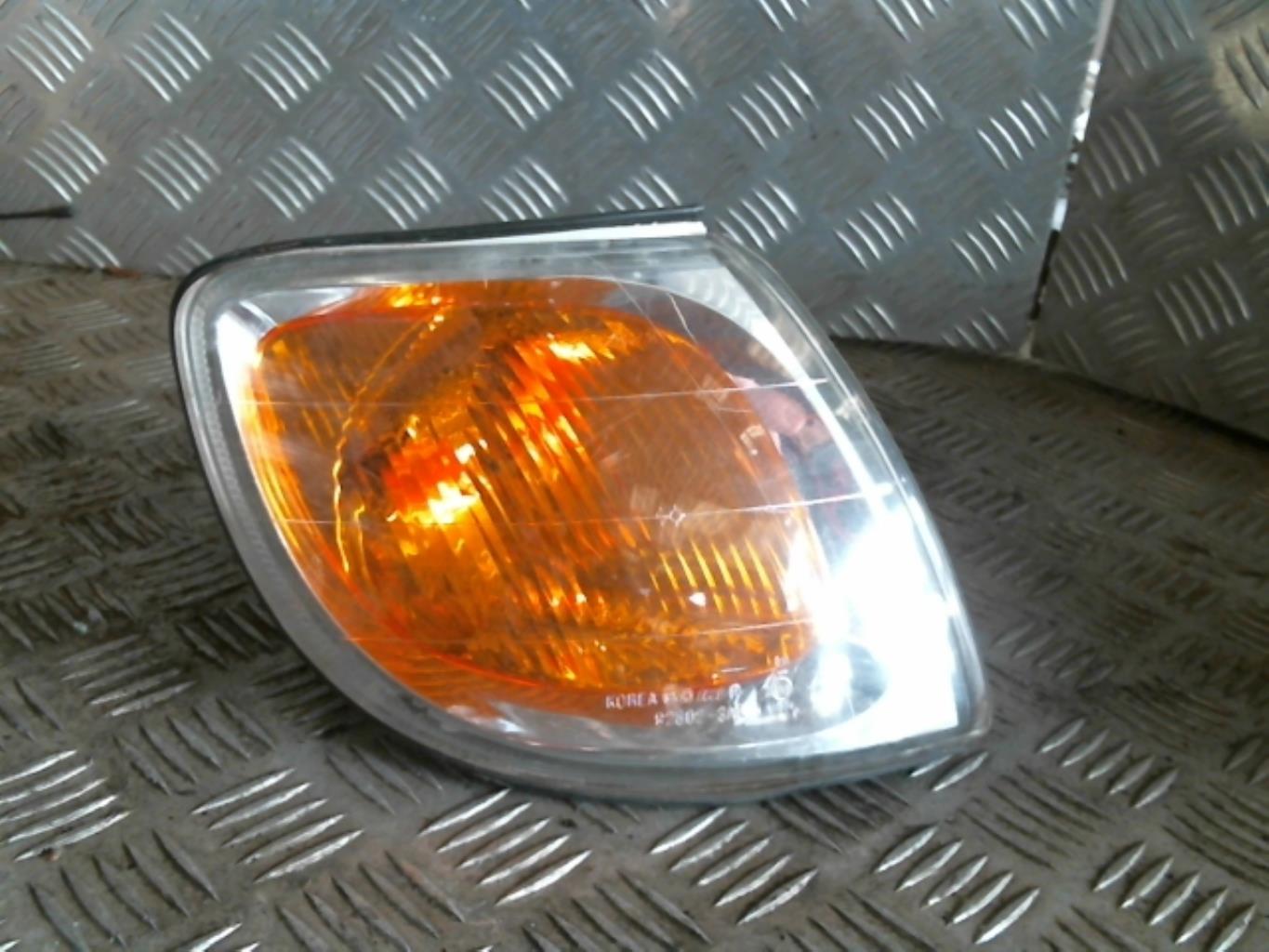 Gruppo ottico anteriore secondario destro (luci)(freccia) HYUNDAI TRAJET Diésel - 1