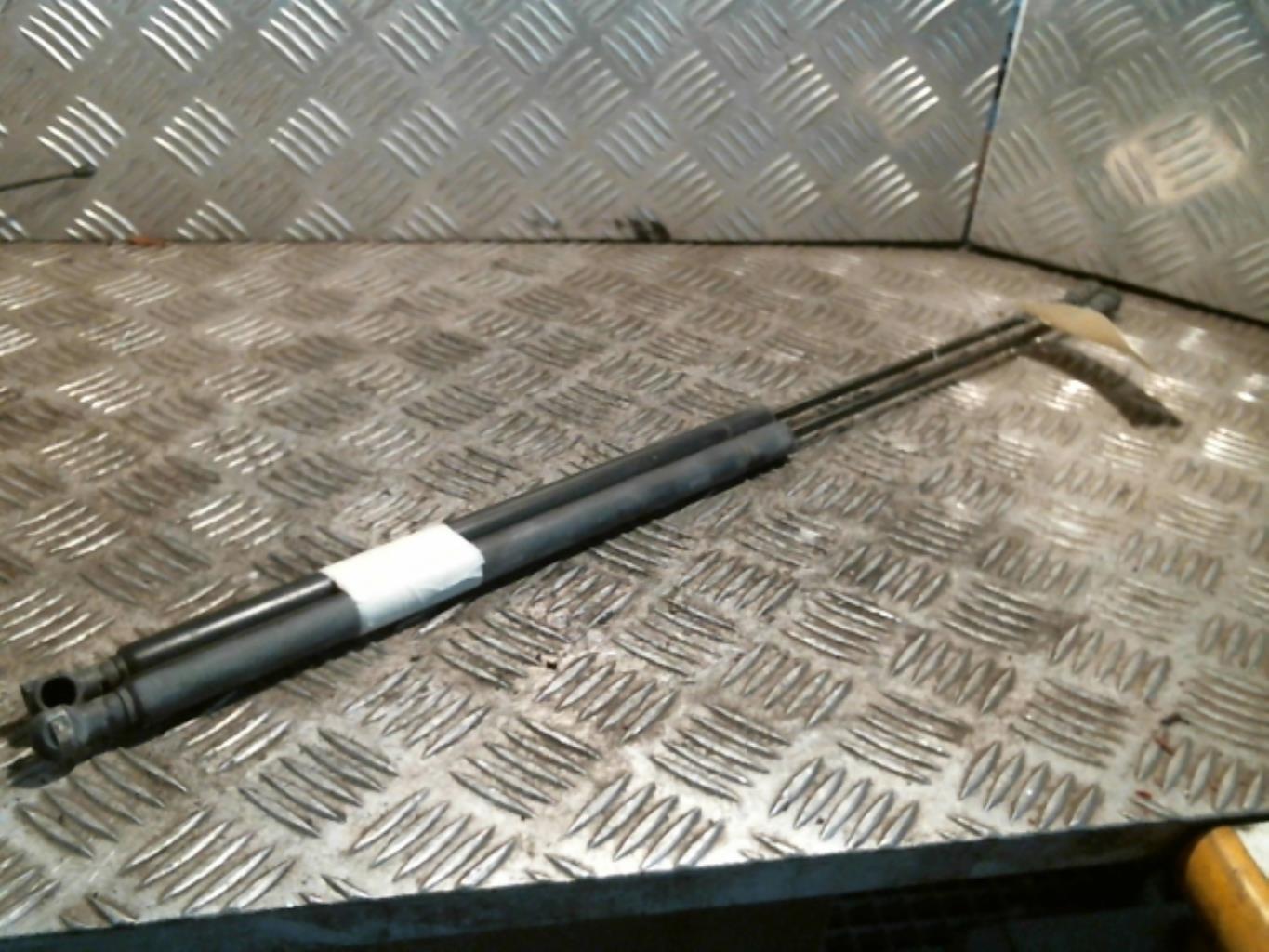 Verin de coffre LANCIA Y10 2 Essence - 1
