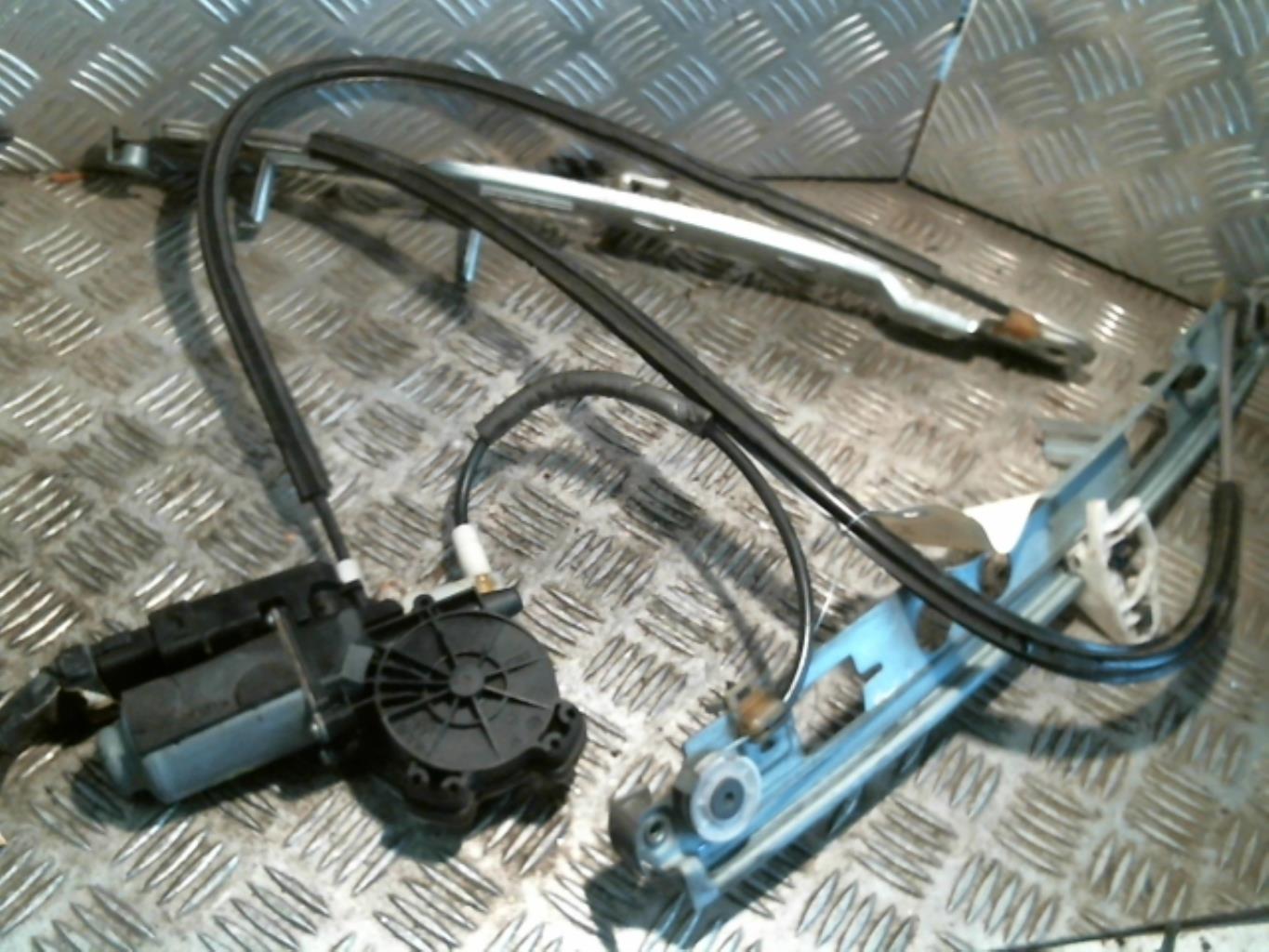 Alzacristalli elettrico anteriore destro RENAULT MEGANE 2 PHASE 1 Diésel - 1