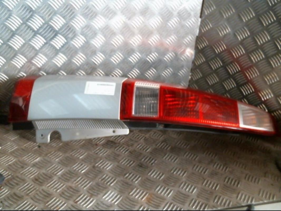 Fanale posteriore principale sinistro (luci) OPEL MERIVA A PHASE 1 Gasolina - 1