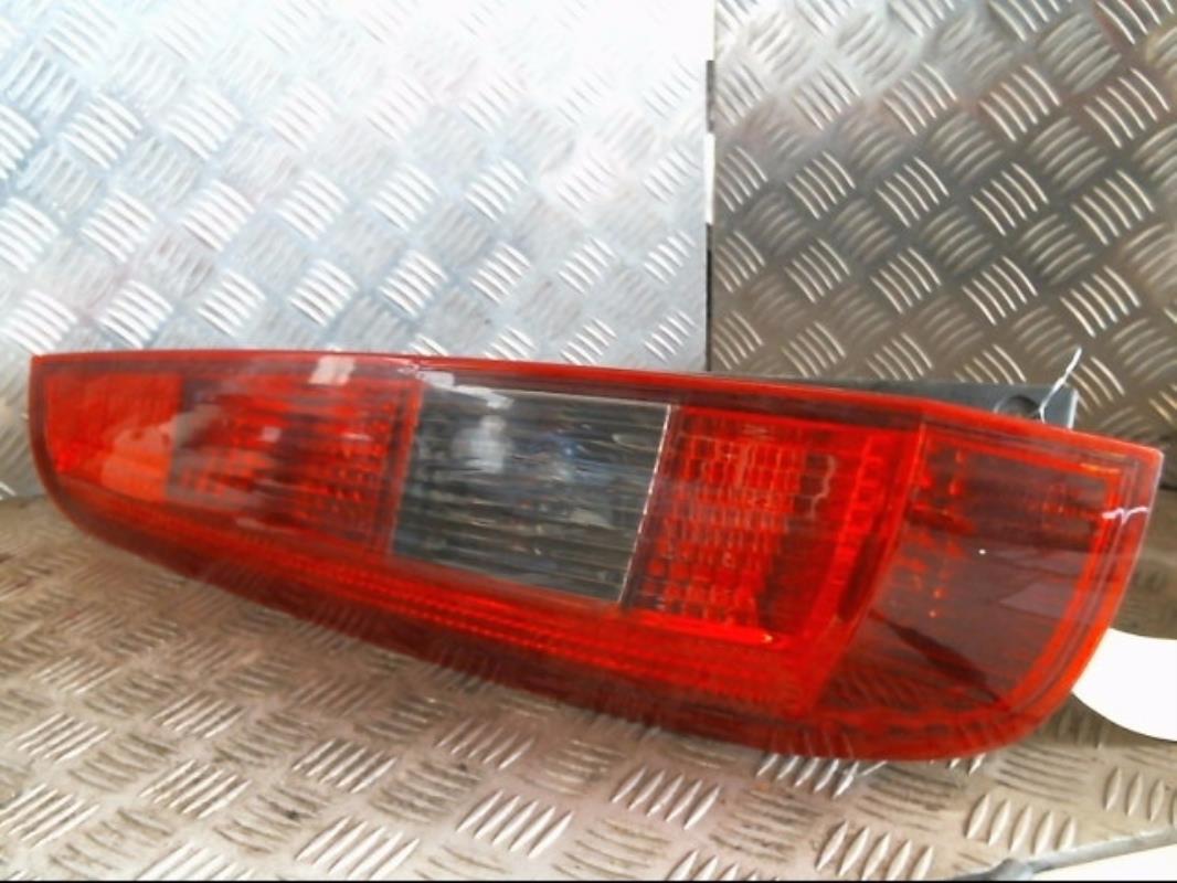 Fanale posteriore principale sinistro (luci) FORD FIESTA 5 PHASE 1 Gasolina - 1