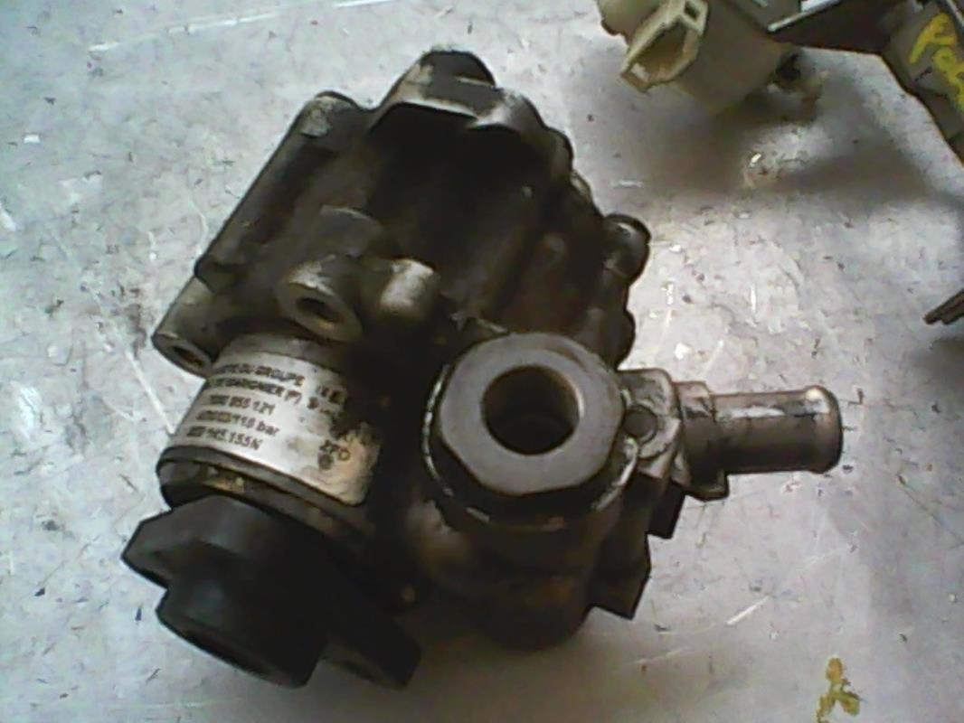 Pompe de direction AUDI A4 2 AVANT PHASE 1 BREAK Diesel - 1