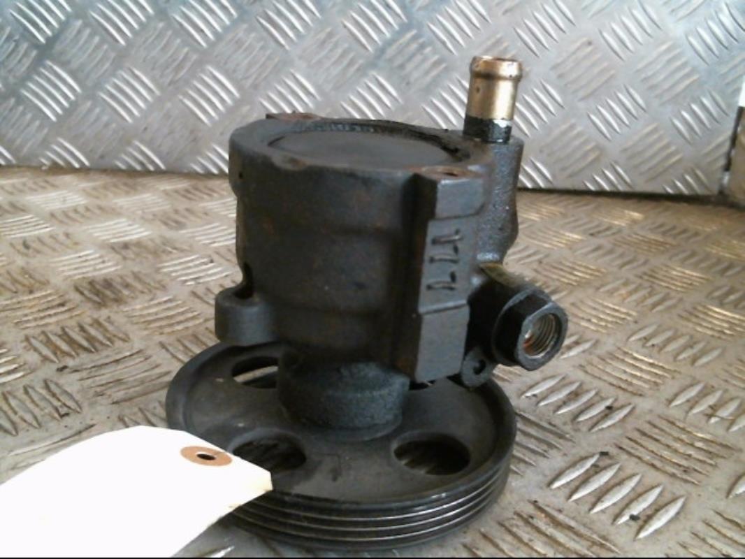 Pompe de direction RENAULT CLIO 2 PHASE 1 Essence - 1